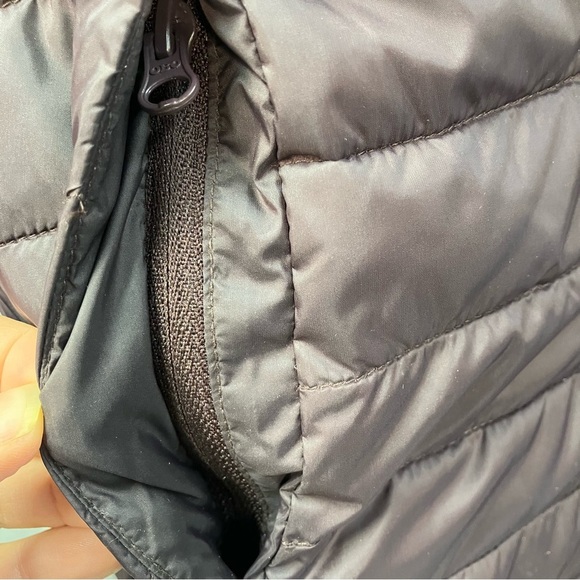 Old Navy Water Resistant Narrow Channel Packable Puffer Jacket Purple Small Tall - Picture 8 of 16